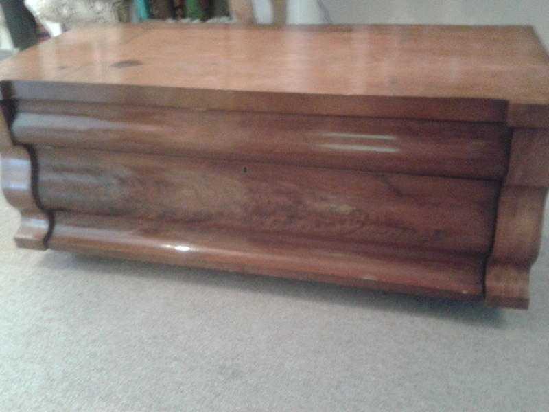 Antique mahogany chest of draws trunk