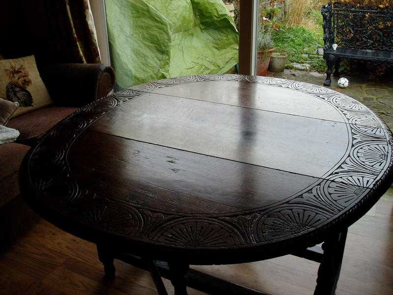 ANTIQUE OAK DINING TABLE GATELEG