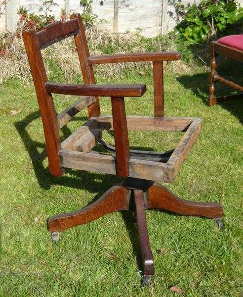 Antique Oak Swivel Chair