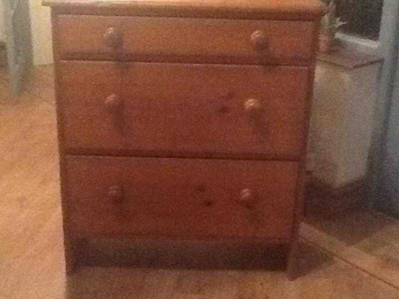 Antique pine chest of drawers