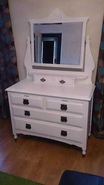 Antique shabby chic dressing table