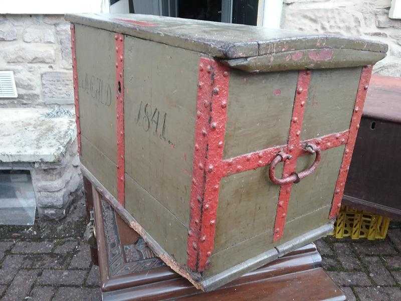 Antique strong boxtrunk 19thc