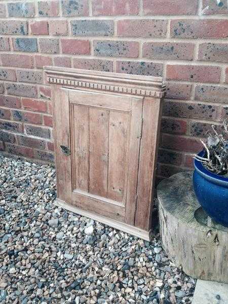 Antique Style Pine Corner Unit