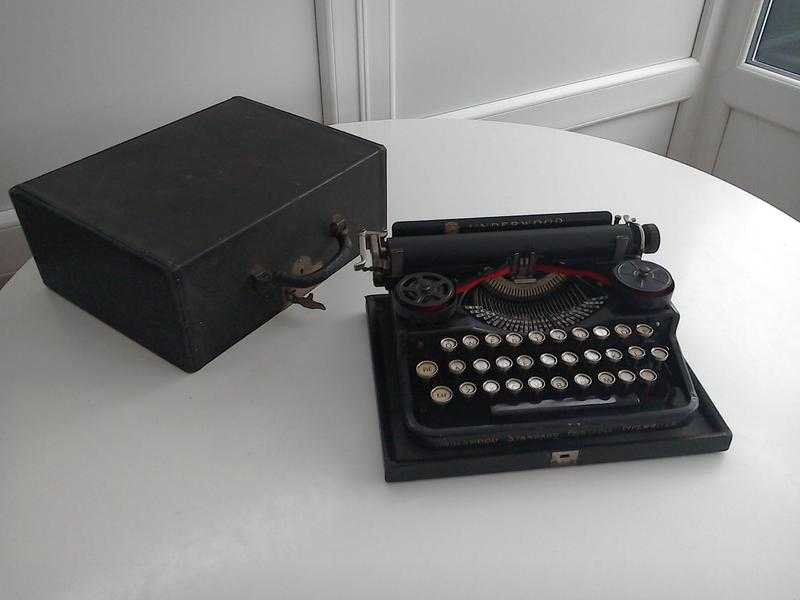 Antique Underwood Typewriter