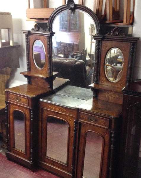 ANTIQUE VICTORIAN PIECE  Stunning unusual Victorian Chiffonier..