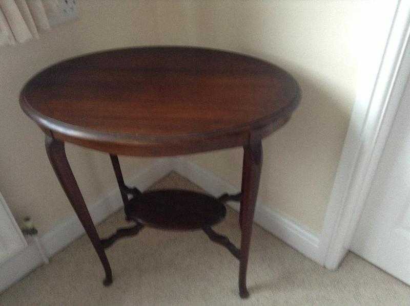 Antiuqe Mahogany Lamp Table