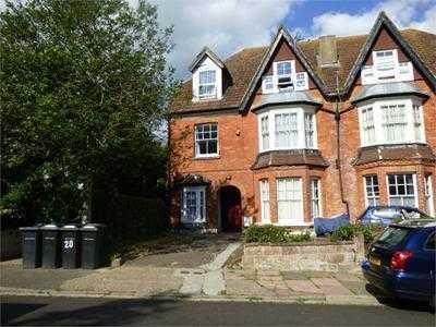 Apartment to rent in Fairmount Road, Bexhill (625 pcm)