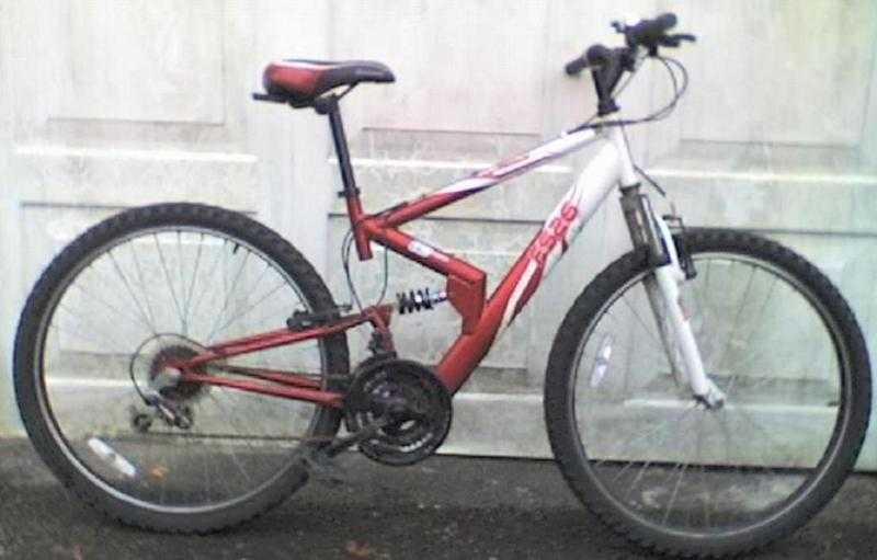 Apollo FS.26 (Full Suss) White  Red Shimano 18 Speed Mountain Bicycle