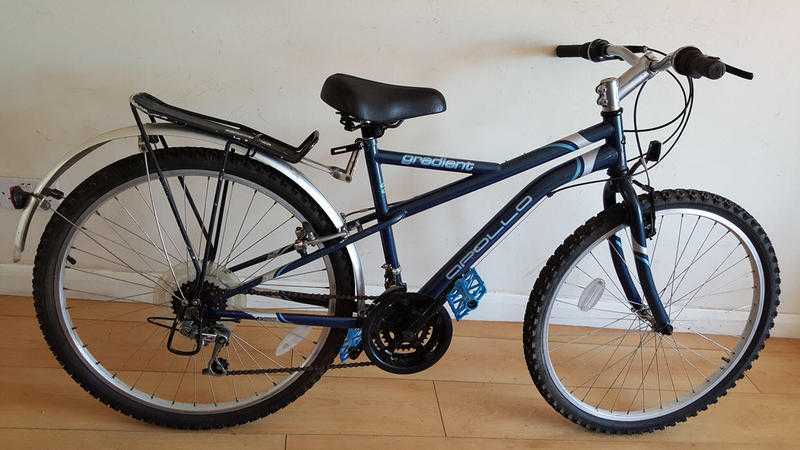 Apollo Gradient Mountain Bike. 15 speed. (Suit 16 yrs to Adult).