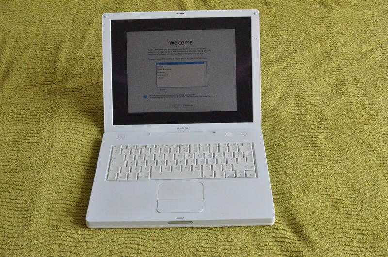 Apple iBook G4 14in screen