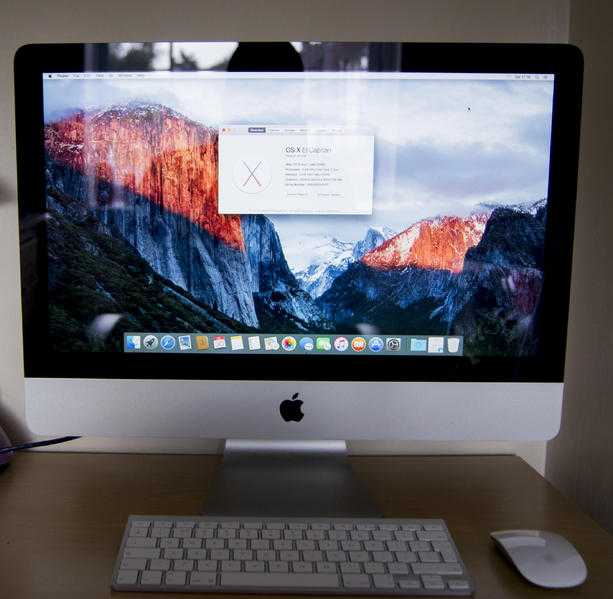 Apple iMac 21.5quot (late 2009) Inc Wireless keyboard and Magic mouse