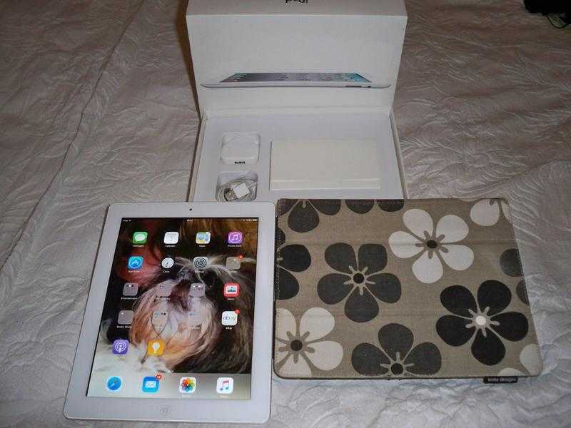 APPLE IPAD 2 16GB WHITE BOXED BUNDLE CHARGER CABLE amp PRETTY LENTE DAISY CASE