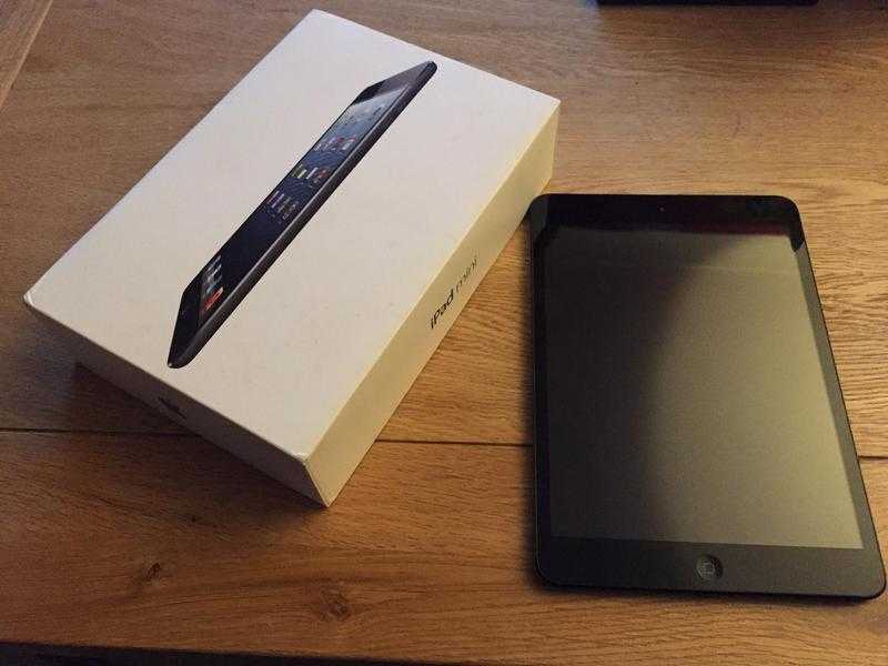 Apple iPad Mini Wi-Fi 16GB Black MD528BA