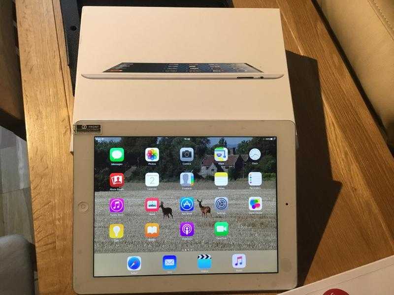 Apple iPad retina 64gb White vgc also have box