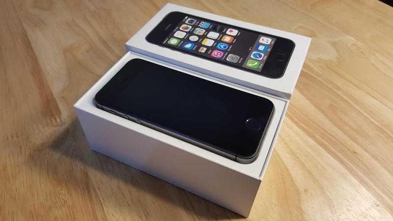 Apple iPhone 5s  UNLOCKED  16GB Space Grey