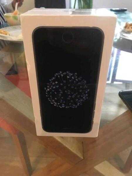 Apple iPhone 6 32gb Space Grey unlocked