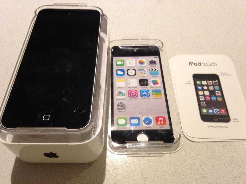 Apple iPod Touch 5th Generation 16GB, silver.