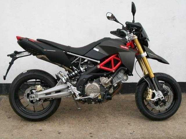 Aprilia Dorsoduro 2010