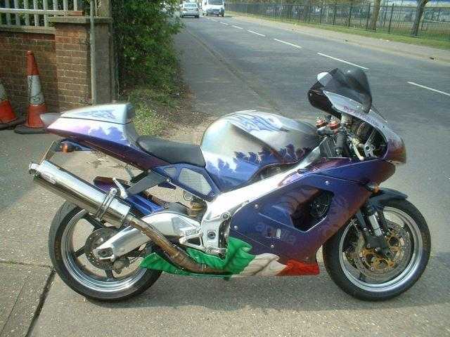 Aprilia RSV 2001