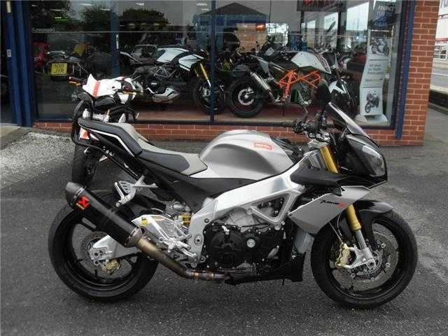 Aprilia Tuono 2014