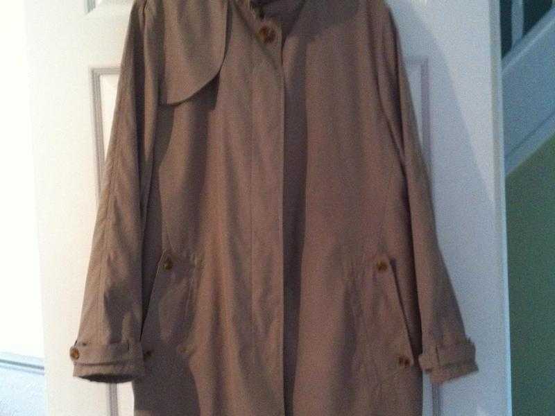 AQUASCUTUM of LONDON LADIES SINGLE BREASTED RAINCOAT