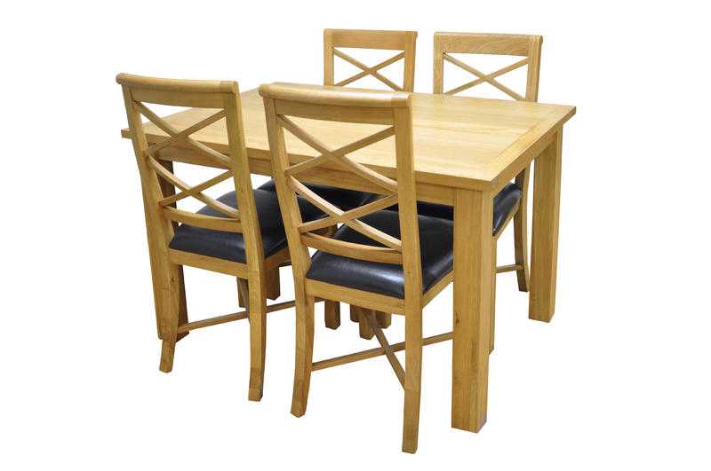 Arundel Oak Large Dining Table amp 4 Oak Chairs from Southern Home Furnishings