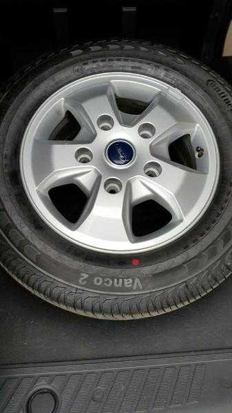 AS NEW FORD TRANSIT CUSTOM ALLOYS amp CONTINENTAL TYRES 21555 R16 x 4