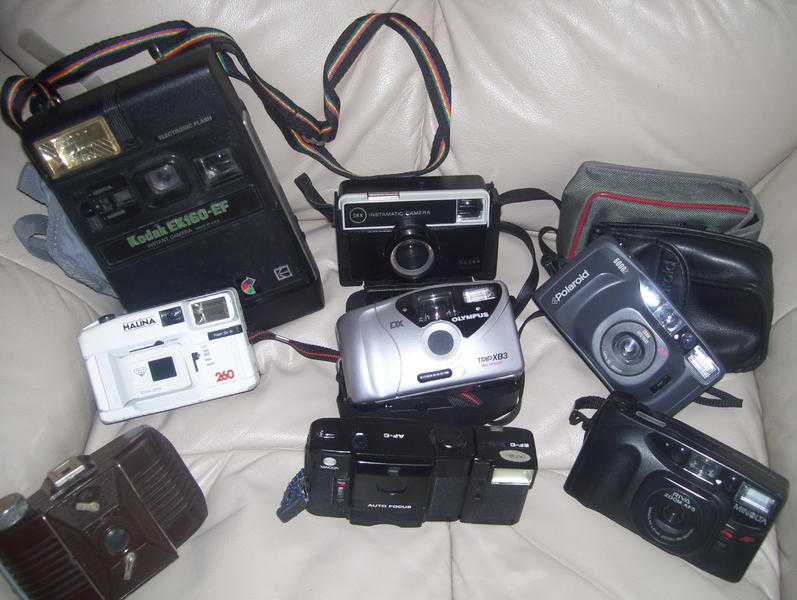 Assorted 35mm cameras