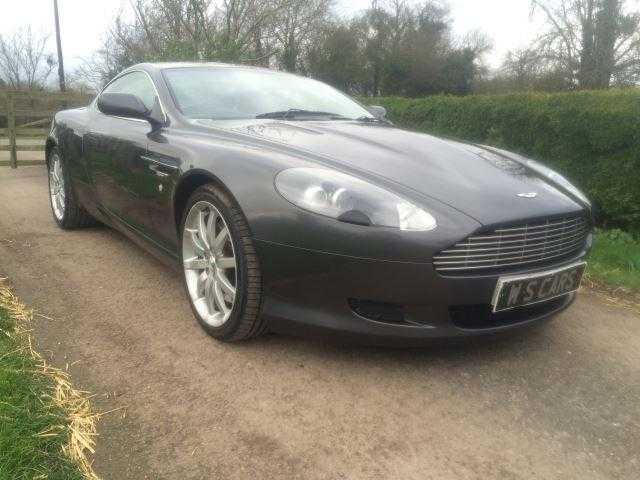 Aston Martin DB9 2004