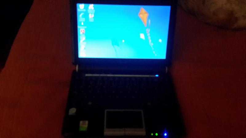 Asus eeepc 901 go, 3.5g netbook,win xp,vgc