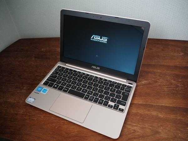 ASUS Vivobook E200