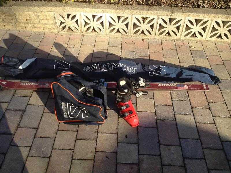 Atomic Skis  bindings  Dachstein boots with bags