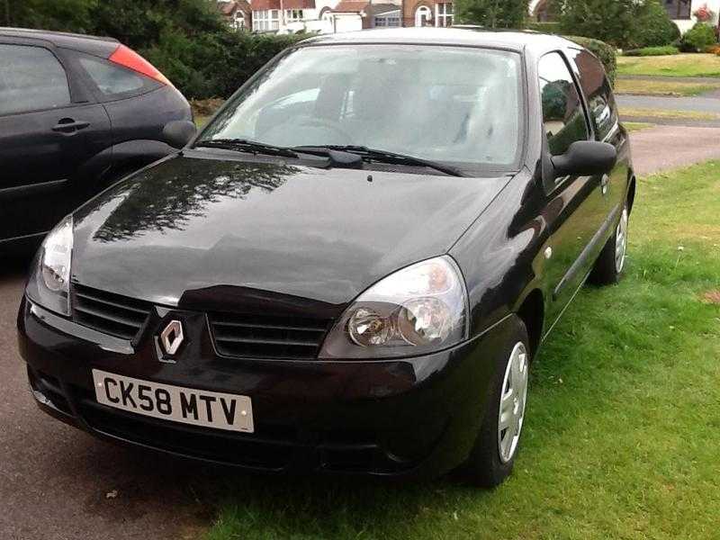 Attractive 2008 Black Renault Clio 1.2  Long MOT  Low mileage 56,000.  A must see