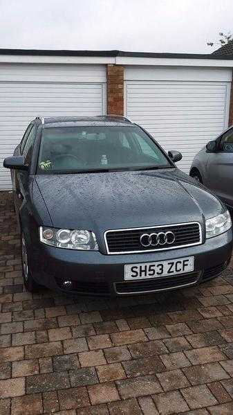 Audi A4 2003 AN ESTATE WITH TOW-BAR