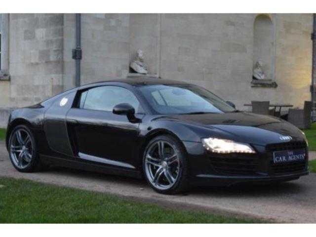 Audi R8 2011