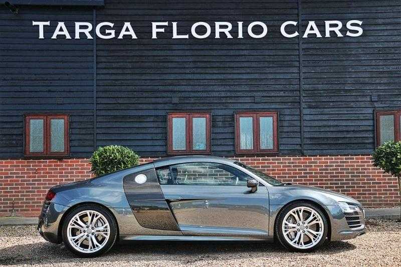 Audi R8 2013