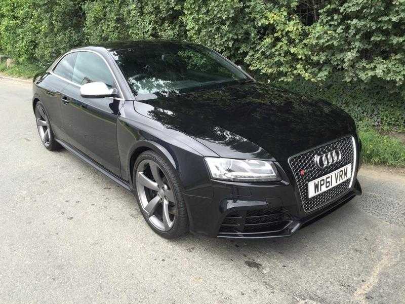 Audi RS5 2011