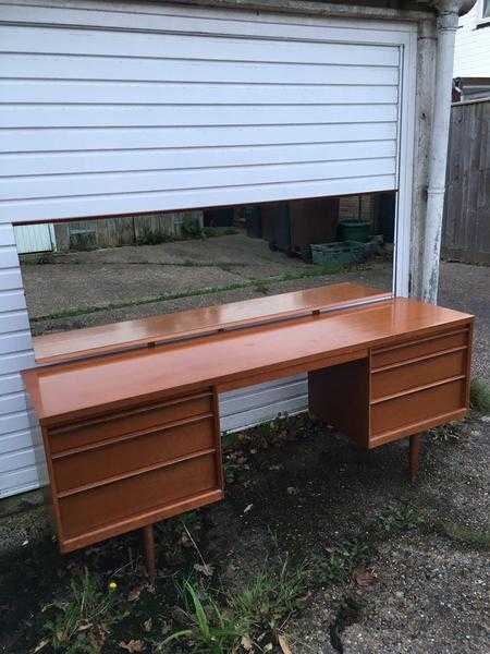 Austinsuite vintage dressing table