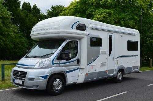 Autotrail Apache 700 Motorhome 6 Berth 2011