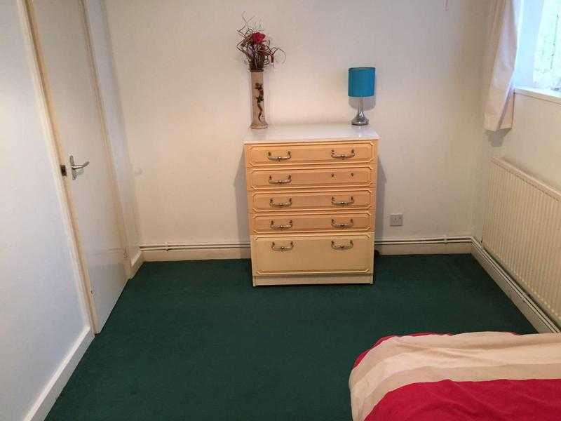 AVAILABLE NOW BRIGHT amp SPACIOUS DOUBLE ROOM FOR RENT, CENTRAL BRIGHTON