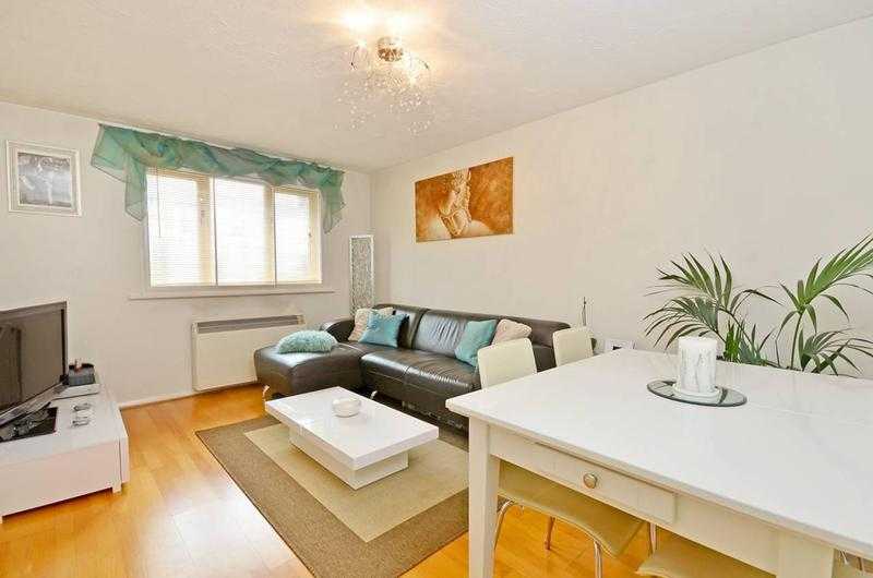 Available one bedroom flat in Worthing