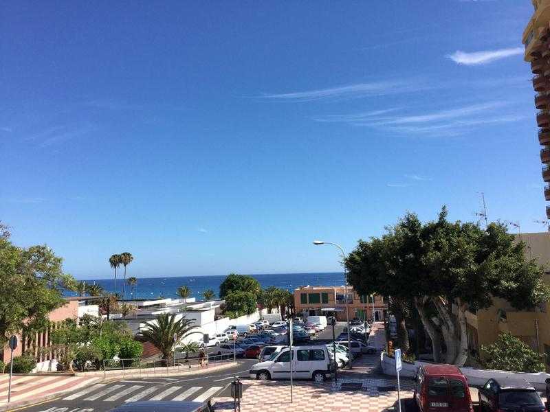 Available -Tenerife Lovely 2 Bed Bugalow 3 mins walk to La Vistas Beach - Las Americas