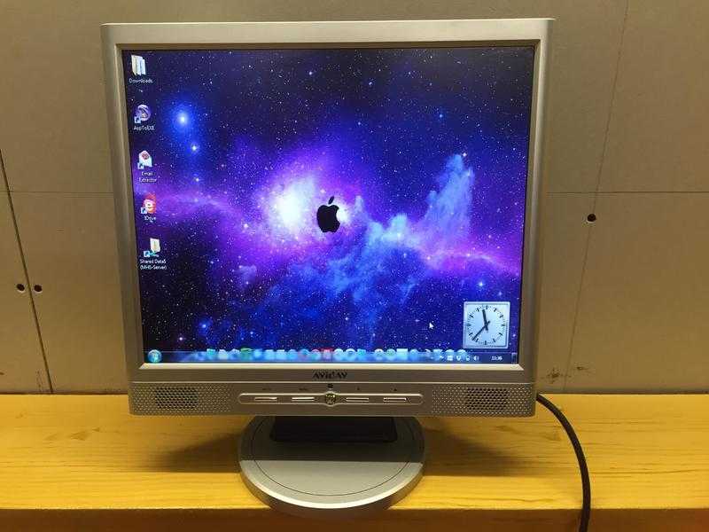 AVIDAV 17quot LCD Monitor - Model No M17415