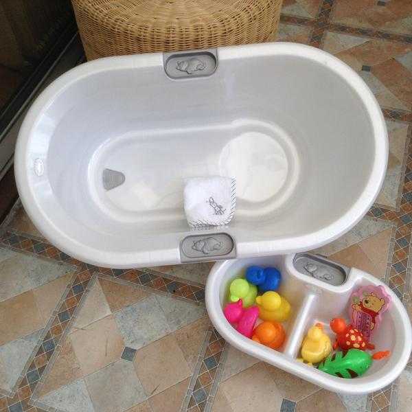 Baby bath and toys