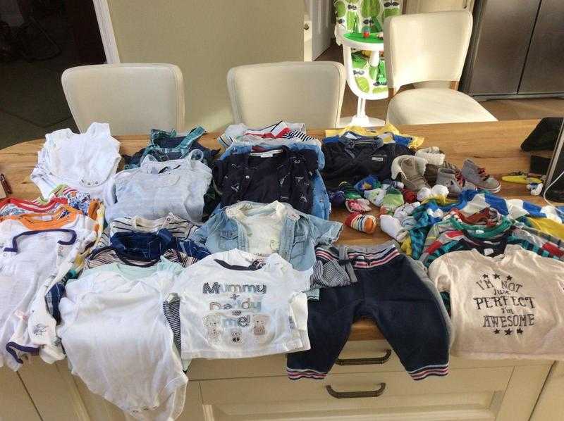 baby boy clothes 3-9mths (60 Items)