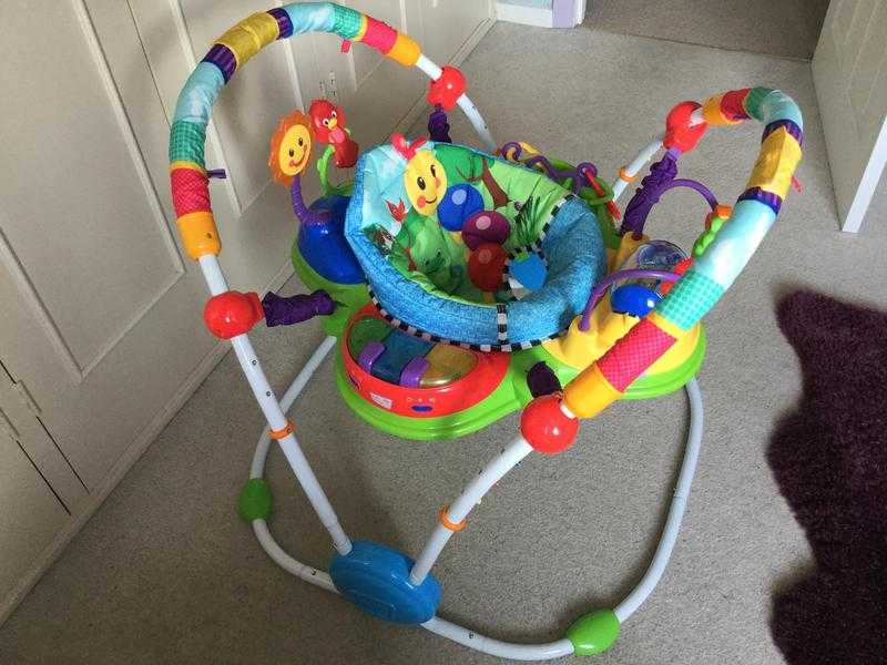 BABY EINSTEIN ACTIVITY CENTREJUMPEROO