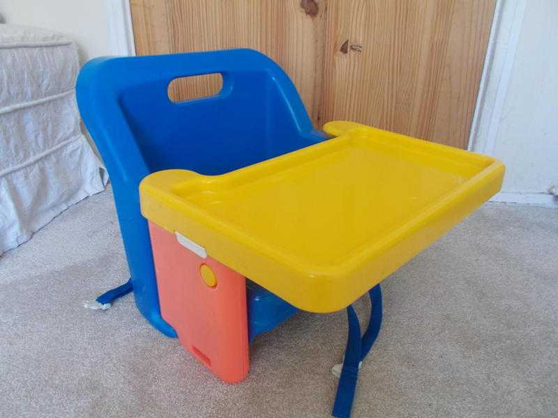 Baby feeding chair