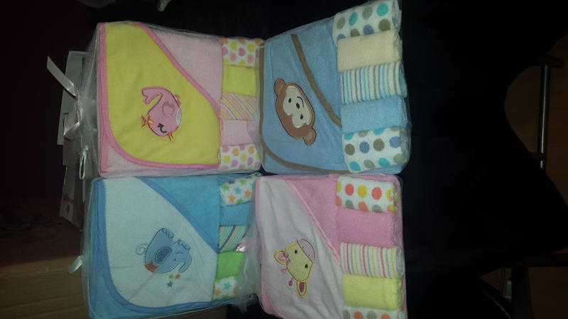 Baby hooded towels 5 face cloths