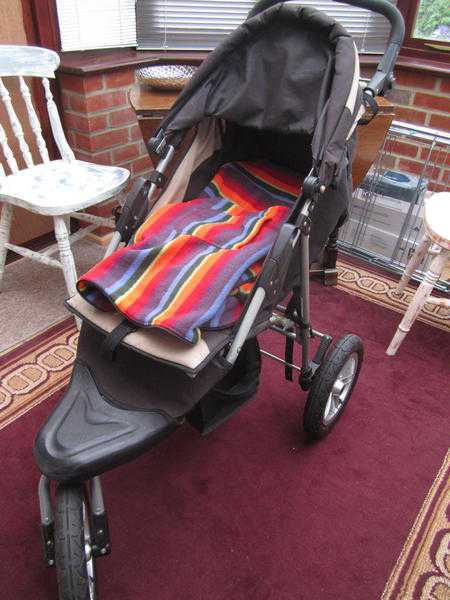 Babychild039s buggy