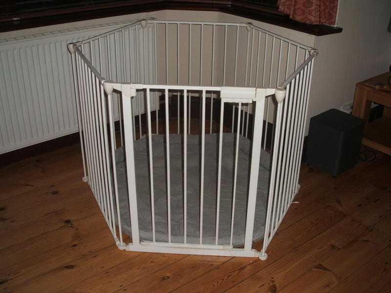 BabyDan PlaypenRoom Divider